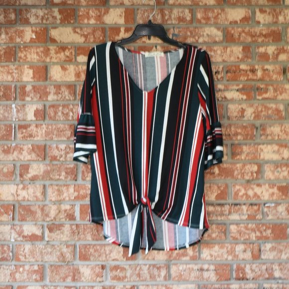 Vine & Love Multicolored Top - Picture 2 of 6